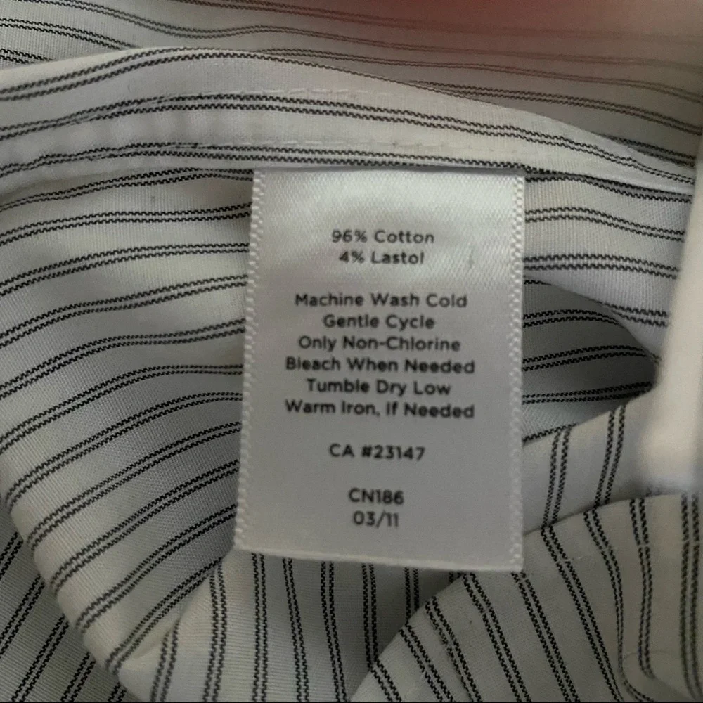 Talbots 8p wrinkle resistant shirt, black internet stripe.  Perfect! - Picture 2 of 4
